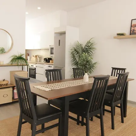 2-bdr With Private Patio, Apartment Distrikt Faro