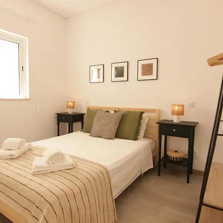 Apartament 2-bdr With Private Patio, Dystrykt Faro