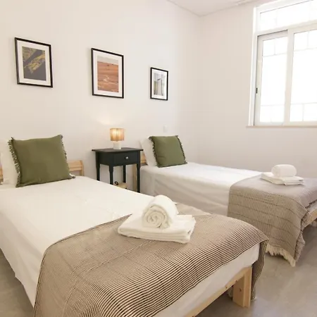 Apartament 2-bdr With Private Patio, Dystrykt Faro