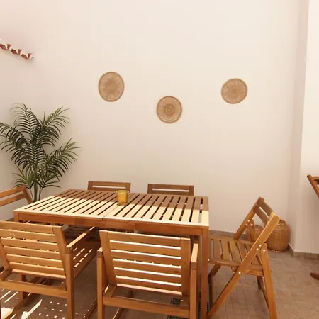 2-bdr With Private Patio,