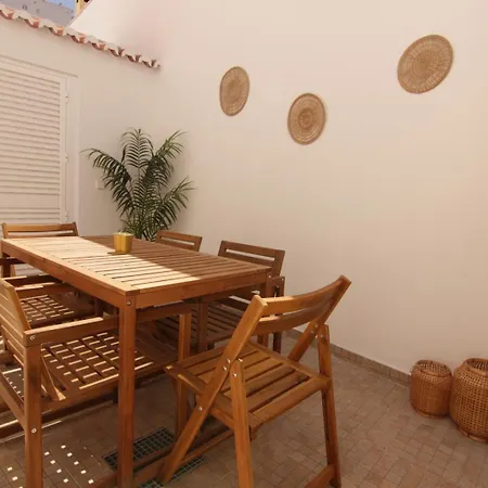 2-bdr With Private Patio, Distrikt Faro
